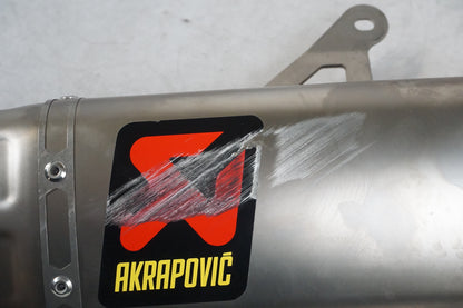 Sistema di scarico sportivo