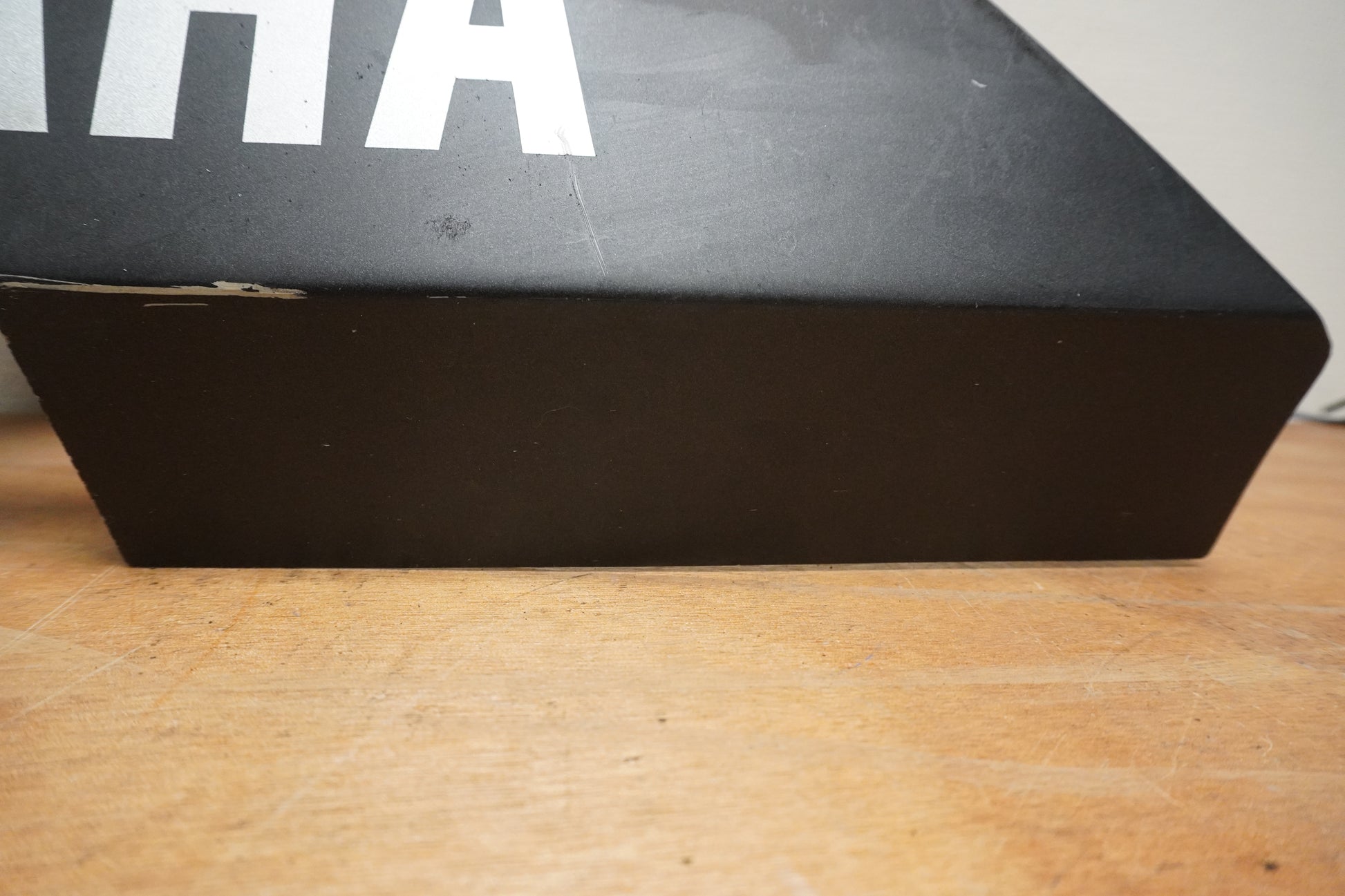 Vänster sida på Magkåpa från en Yamaha YZF R6 -1999 motorcykel.