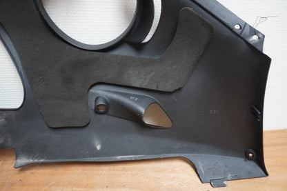 Extrabild3 på Magkåpa från en Yamaha YZF R6 -1999 motorcykel.