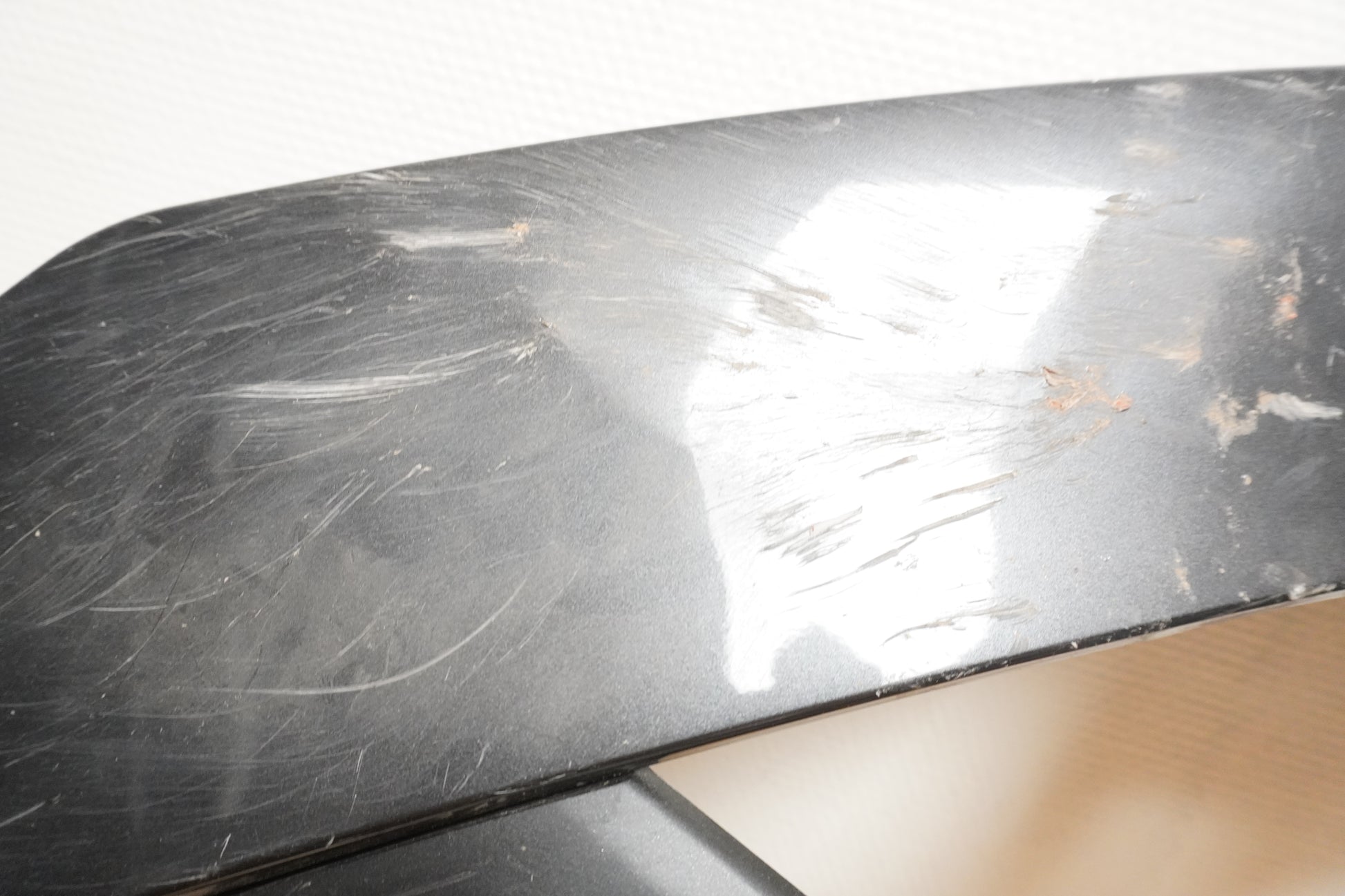 Snett uppifrån på Sidkåpa från en Yamaha YZF R6 -2008 motorcykel.