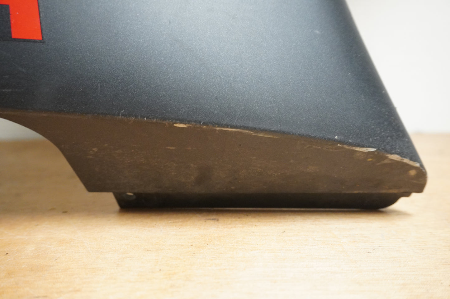 Extrabild1 på Sidkåpa från en Yamaha YZF R6 -2008 motorcykel.