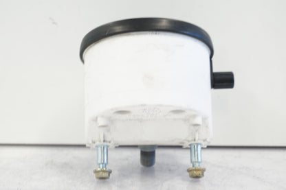 Vänster sida på Hastighetsmätare från en BMW R 1100 GS -1998 motorcykel.