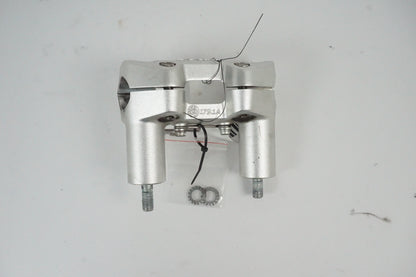Handlebar mount
