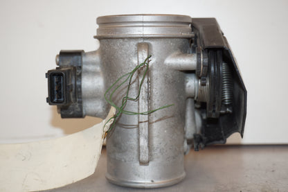 Baksidan på Spjällhus från en BMW R 1200 RT -2011 motorcykel.