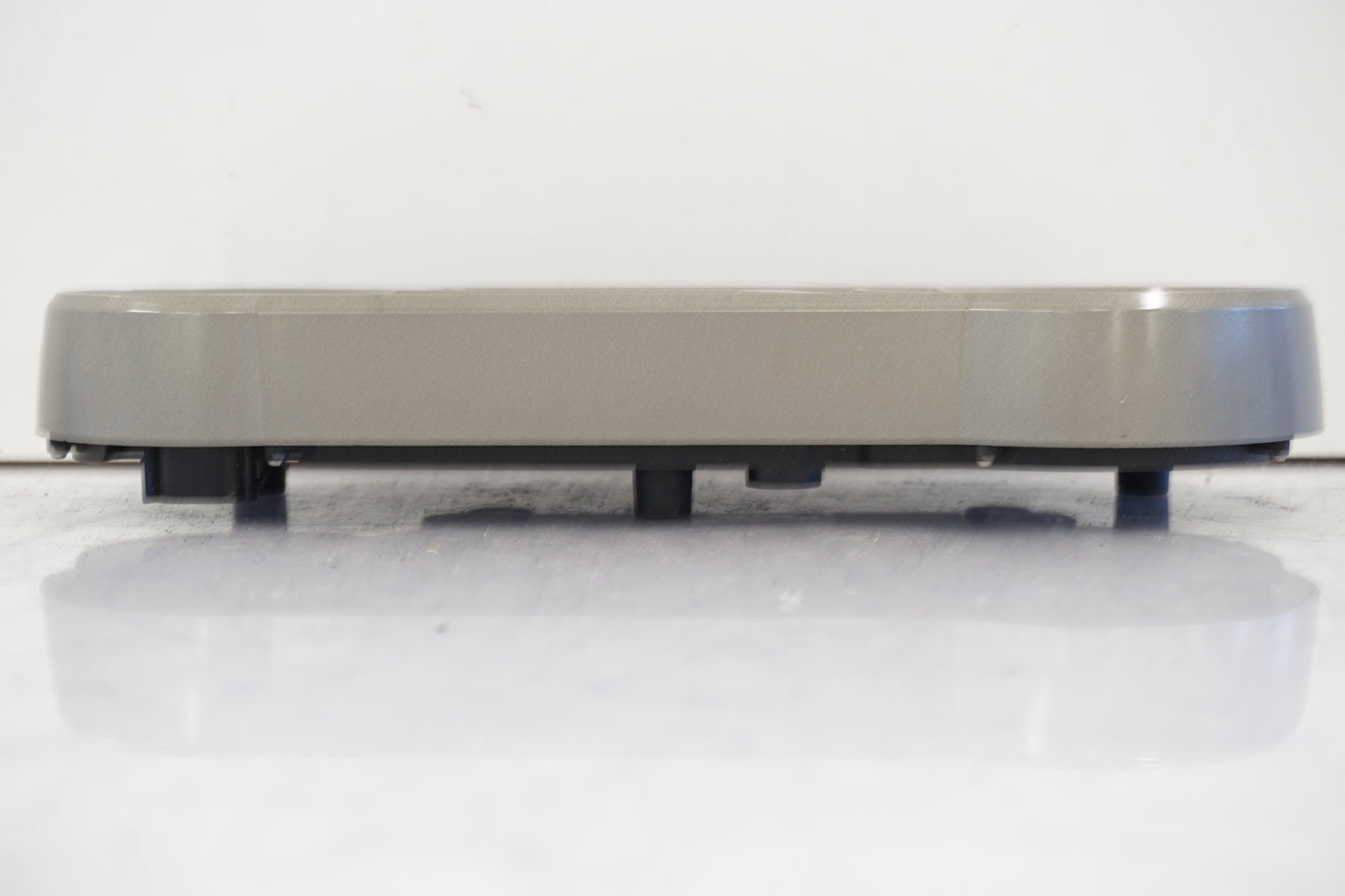 Vänster sida på Instrumentpanel från en BMW K 1600 -2018 motorcykel.