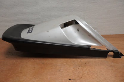 Framsidan på Bakvinge från en Yamaha FJ 1200 -1986 motorcykel.