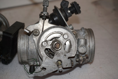 Extrabild2 på Spjällhus från en BMW R 1100 R -1995 motorcykel.