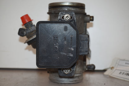 Vänster sida på Spjällhus från en BMW R 1100 RS -1997 motorcykel.