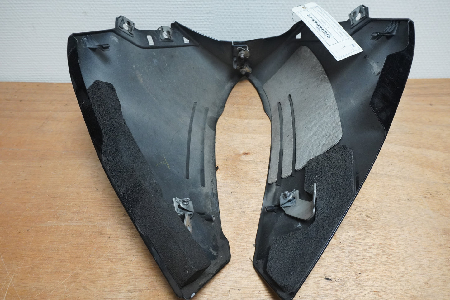 Snett uppifrån på Magkåpa från en Yamaha YZF 1000 R1 -2009 motorcykel.