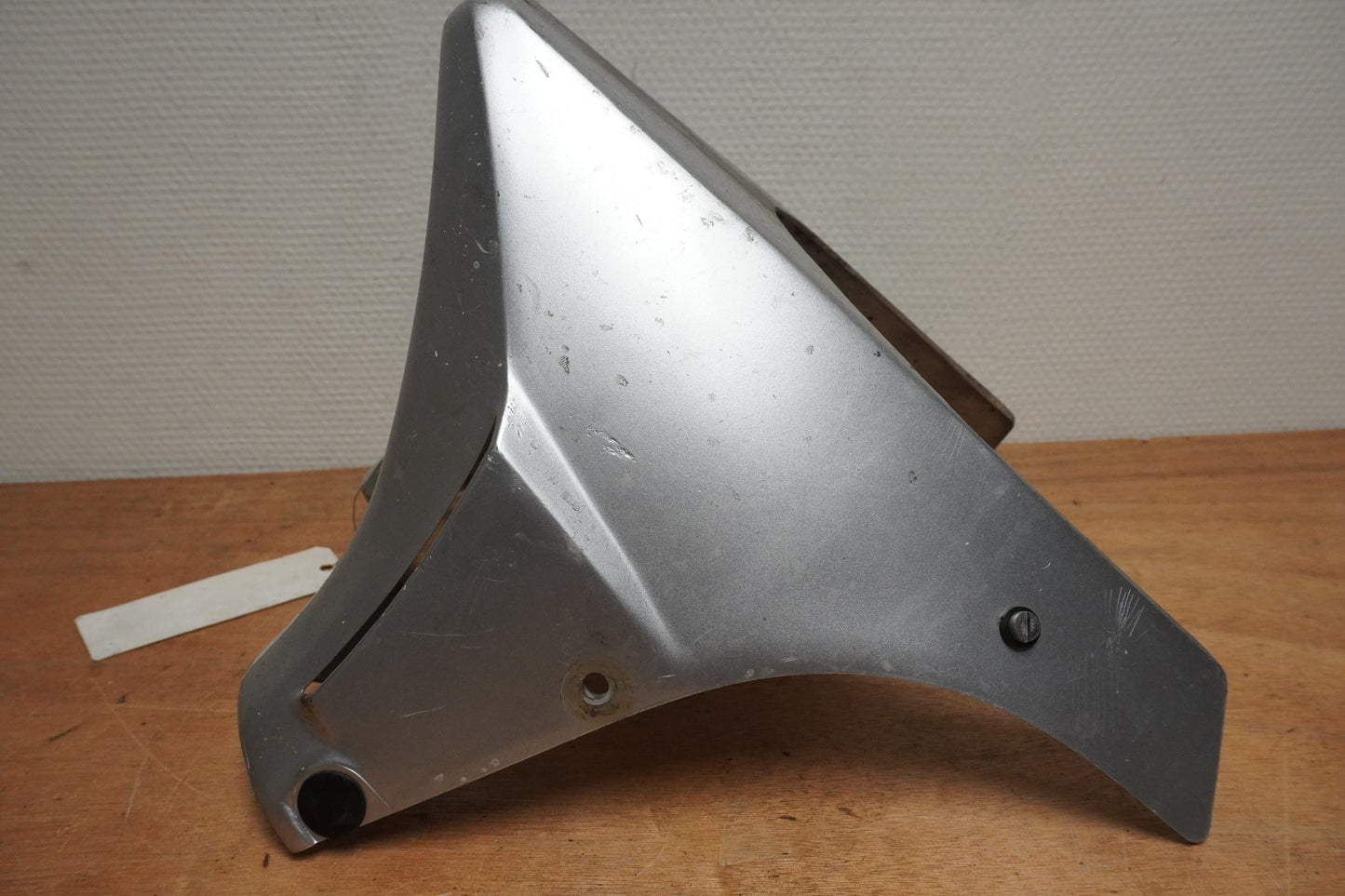 Vänster sida på Magkåpa från en Yamaha TDM 850 -1996 motorcykel.