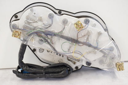 Snett nerifrån på Instrumentpanel från en BMW R 1100 S -2003 motorcykel.