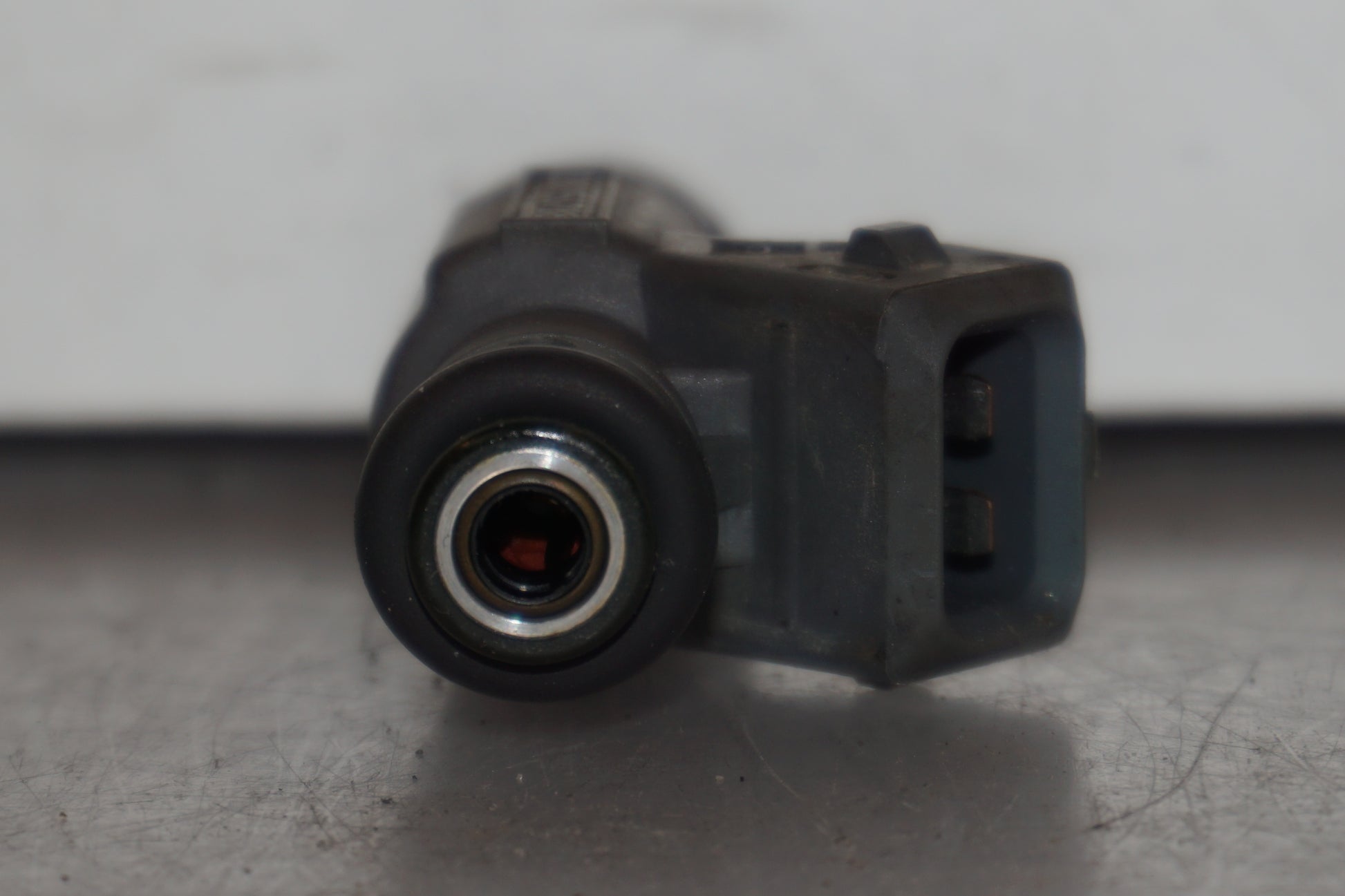 Baksidan på Spridare från en BMW R 850 R -2004 motorcykel.