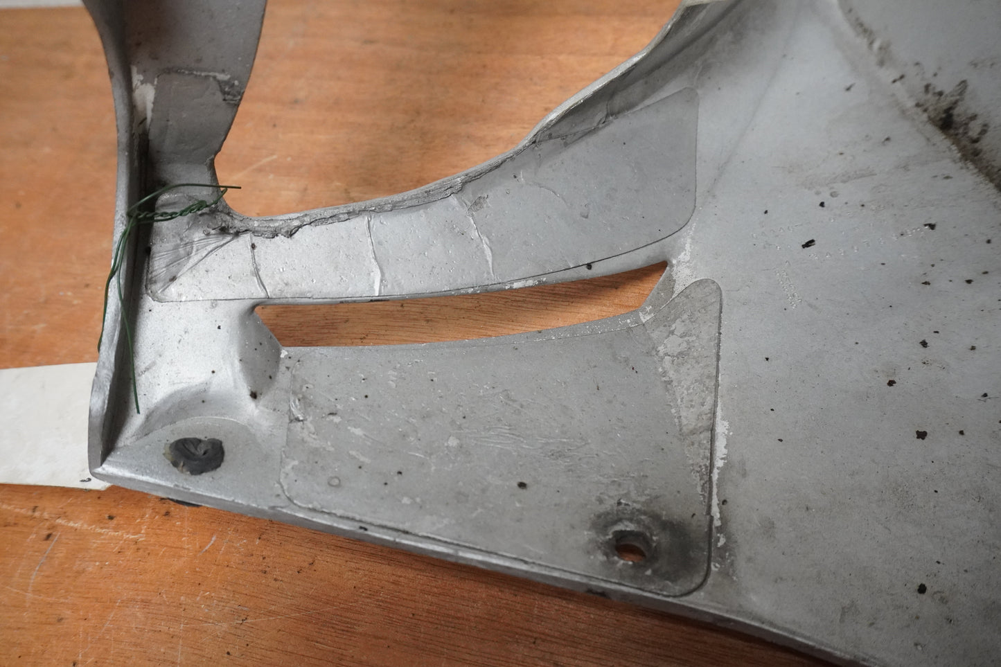 Extrabild2 på Magkåpa från en Yamaha TDM 850 -1996 motorcykel.