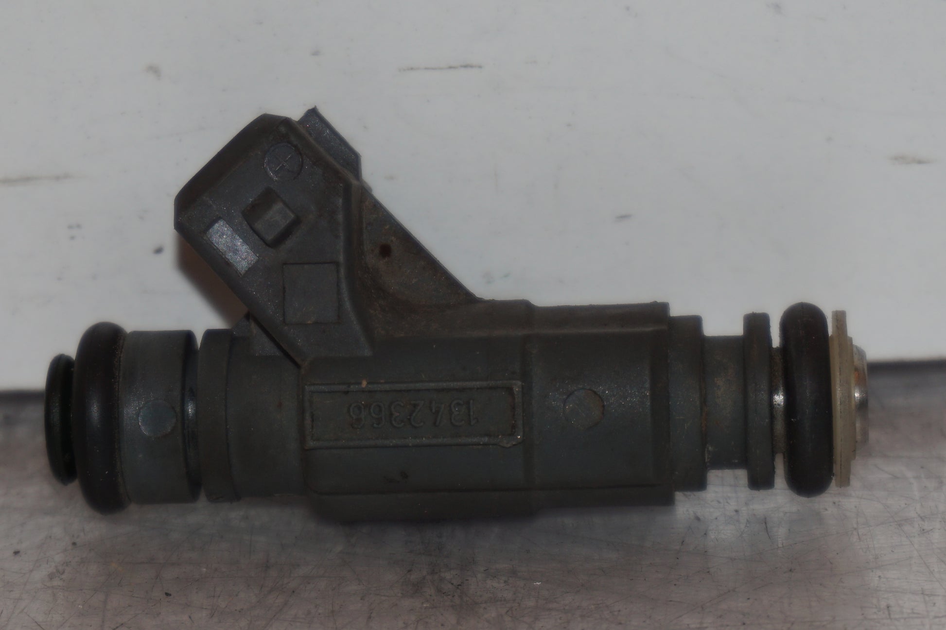 Snett uppifrån på Spridare från en BMW R 850 R -2004 motorcykel.