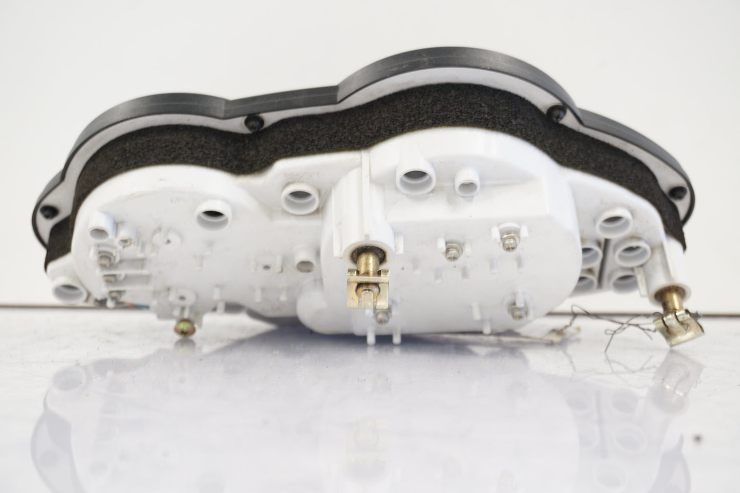 Vänster sida på Instrumentpanel från en BMW R 1100 S -1999 motorcykel.