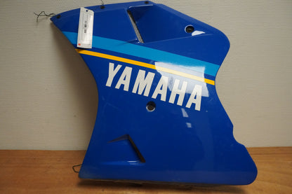 Framsidan på Sidkåpa från en Yamaha TZR 125 -1989 motorcykel.