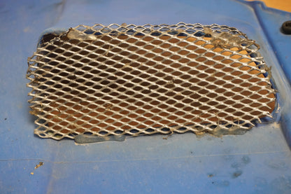 Snett nerifrån på Sidkåpa från en Yamaha TZR 125 -1989 motorcykel.