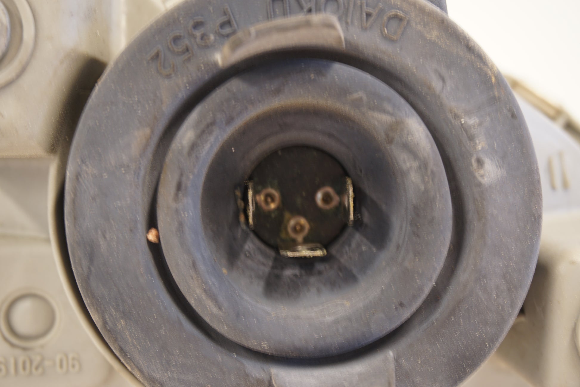 Extrabild2 på Strålkastare från en Triumph Daytona T 595 -1998 motorcykel.