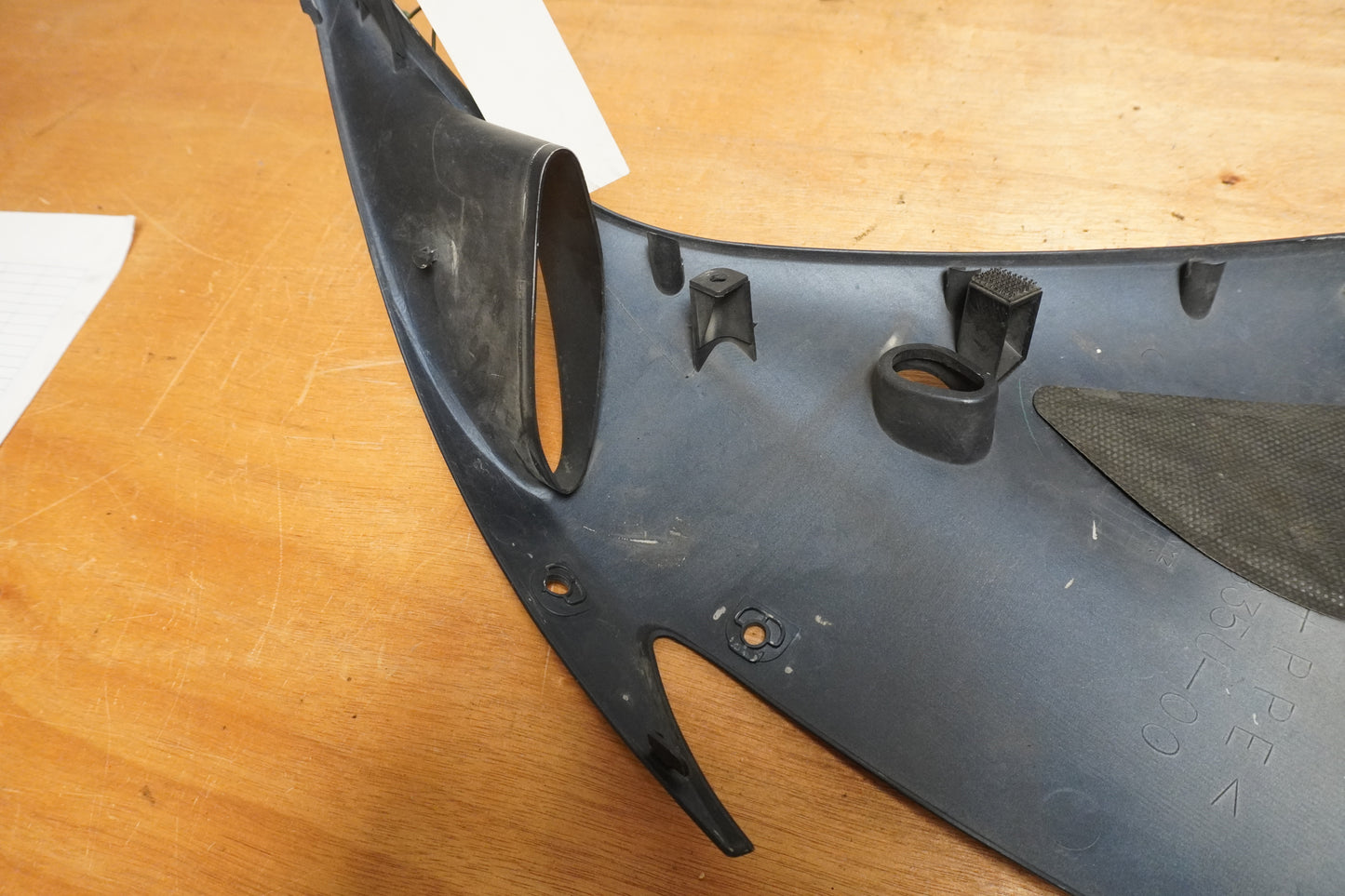 Höger sida på Sidkåpa från en Yamaha YZF 1000 R1 -2005 motorcykel.