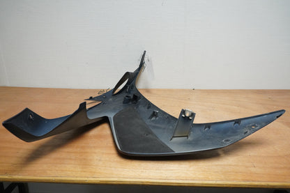 Snett uppifrån på Sidkåpa från en Yamaha YZF 1000 R1 -2005 motorcykel.