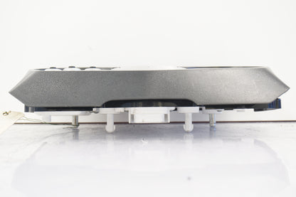 Baksidan på Instrumentpanel från en Triumph Sprint ST -2007 motorcykel.