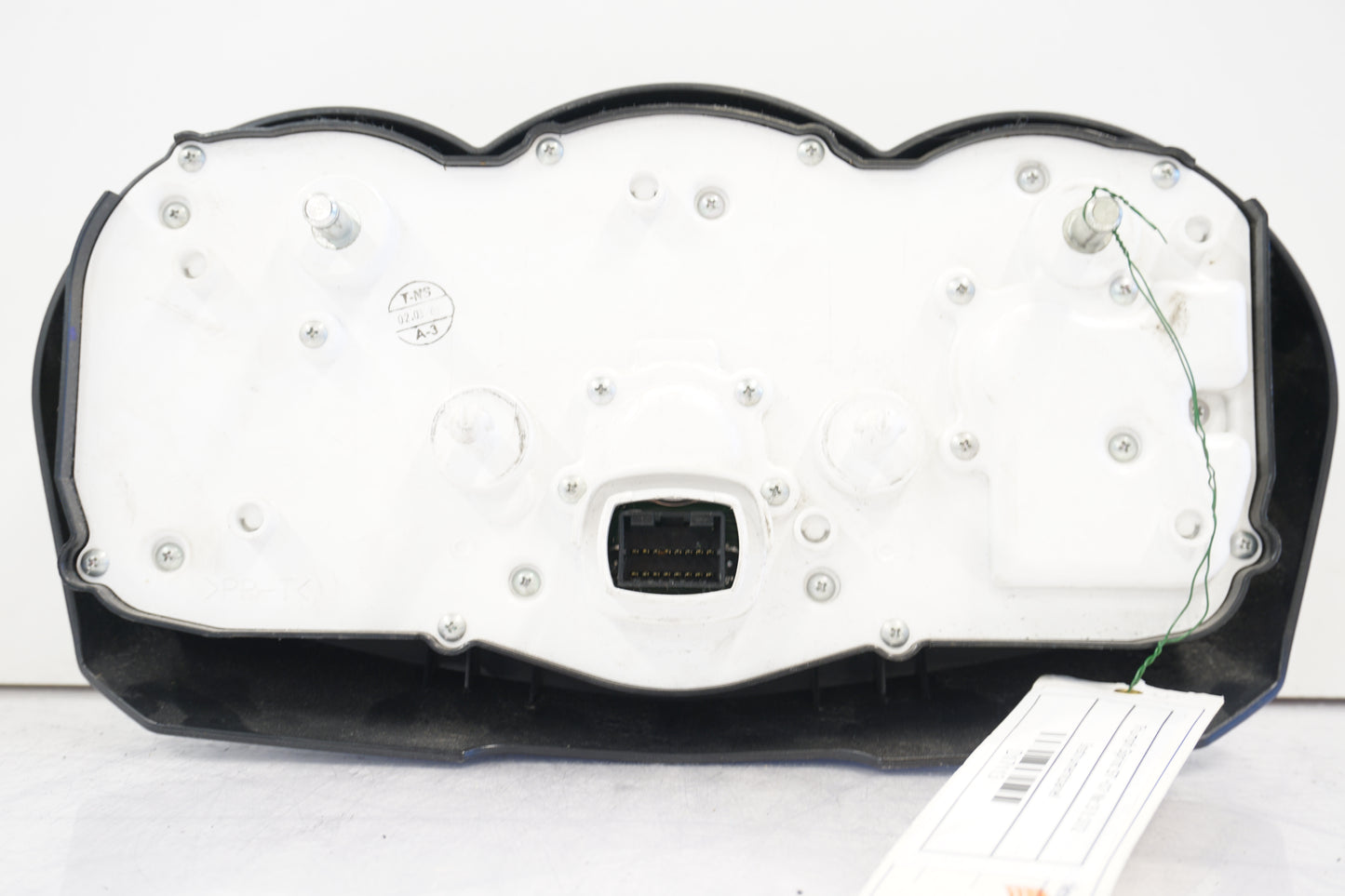 Snett nerifrån på Instrumentpanel från en Triumph Sprint ST -2007 motorcykel.