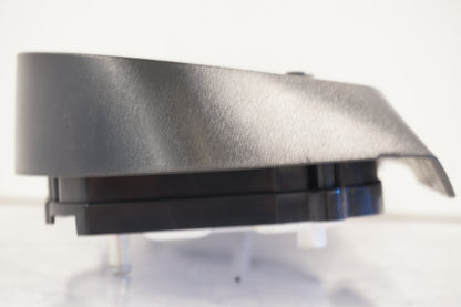 Snett uppifrån på Instrumentpanel från en Triumph Sprint ST -2005 motorcykel.