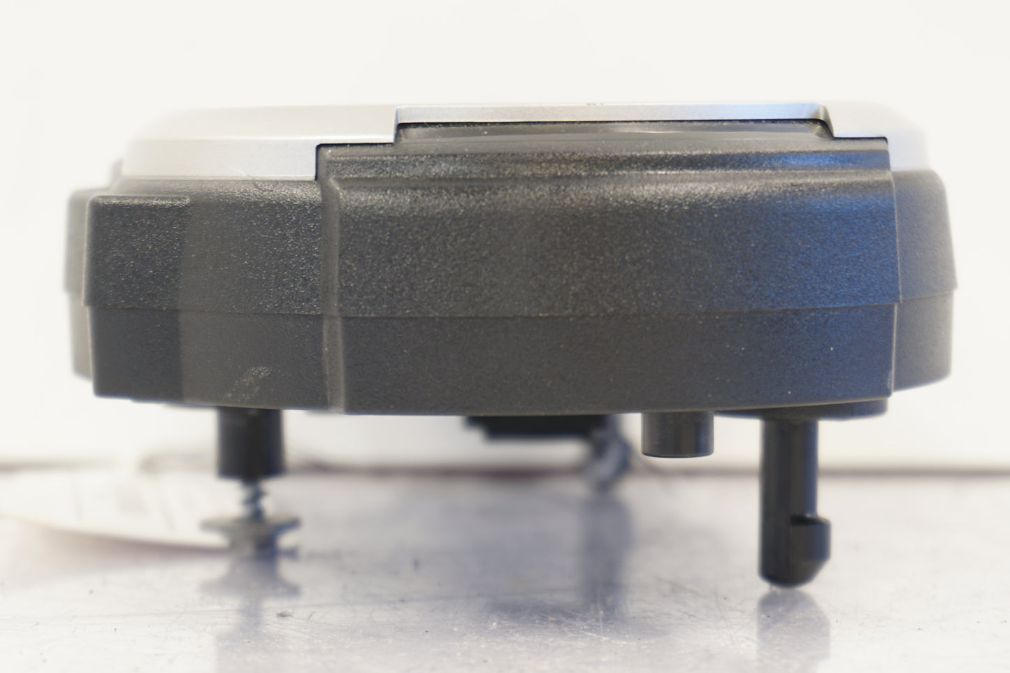 Höger sida på Instrumentpanel från en Triumph Street Triple R -2009 motorcykel.