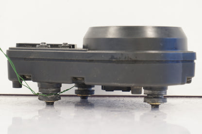 Baksidan på Instrumentpanel från en Triumph Daytona 600 -2003 motorcykel.