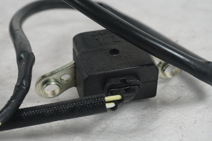 Höger sida på Tändpickup från en Honda CB 600 Hornet -2005 motorcykel.