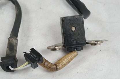 Baksidan på Tändpickup från en Honda XL 650 V -2004 motorcykel.