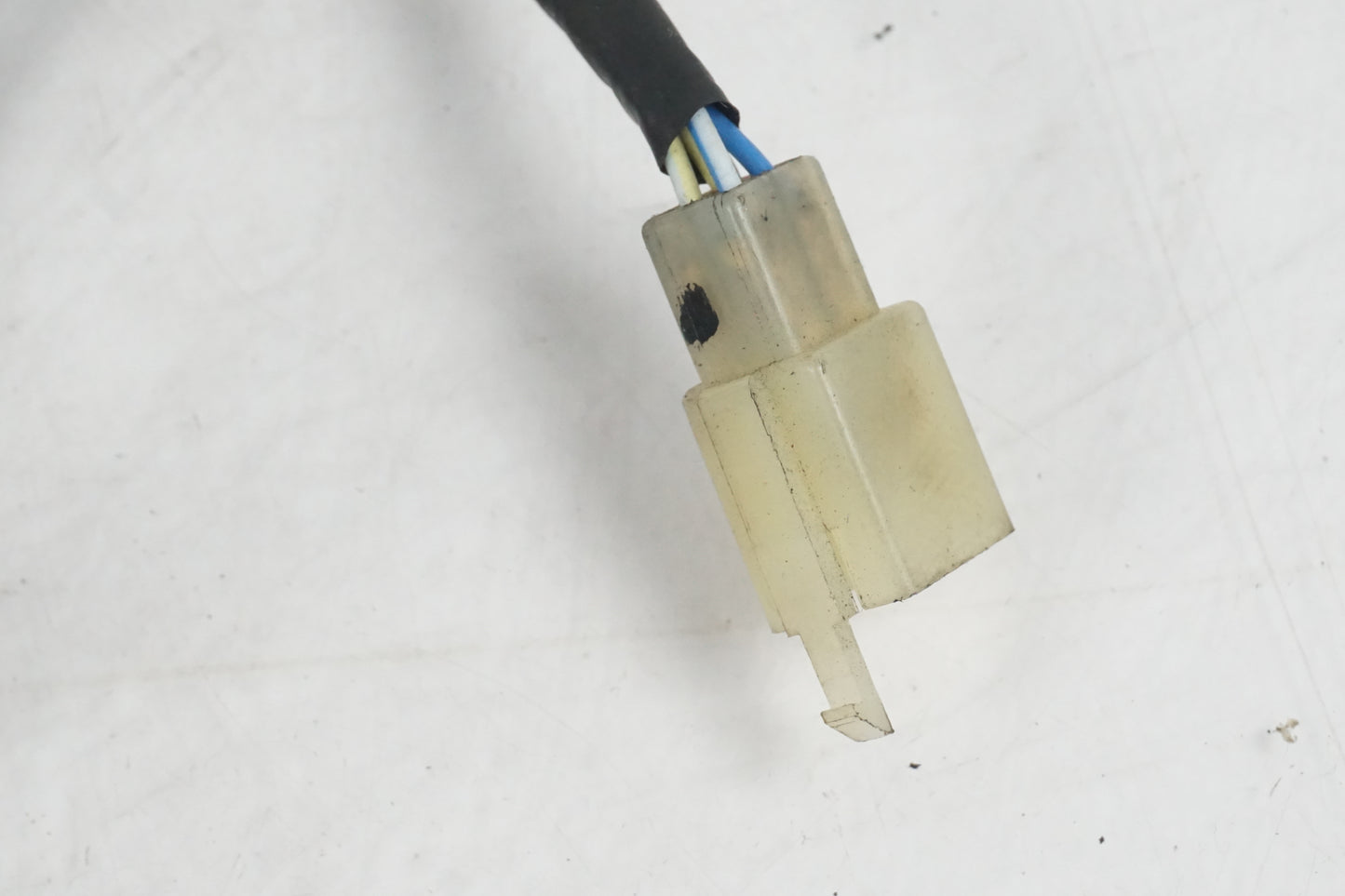 Höger sida på Tändpickup från en Honda VT 600 C -1999 motorcykel.