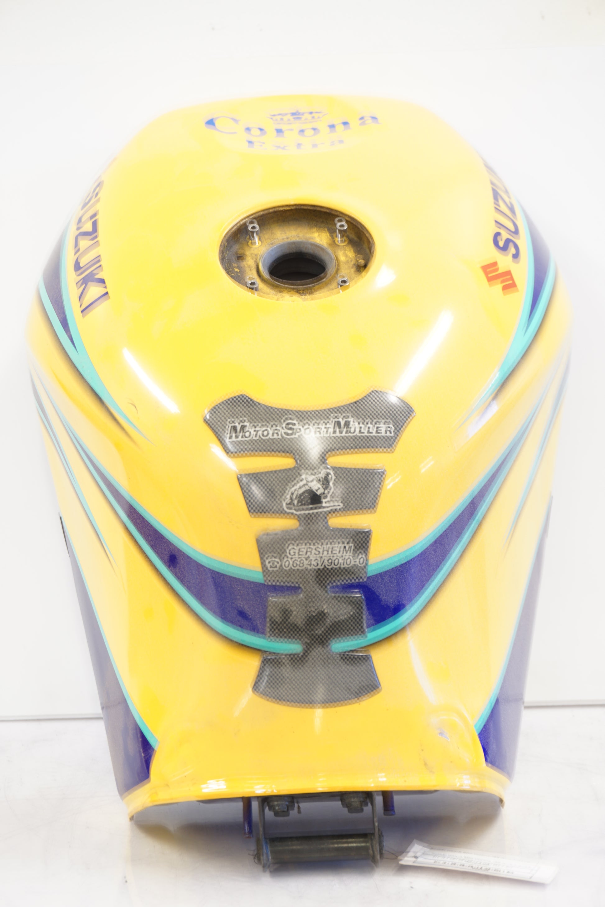 Framsidan på Bensintank från en Suzuki GSX-R 600 -1999 motorcykel.