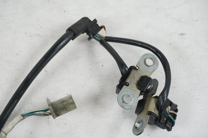 Vänster sida på Tändpickup från en Honda XRV 750 -1994 motorcykel.