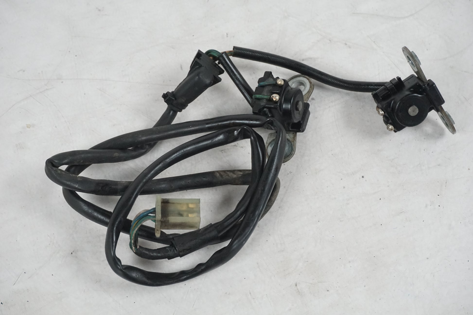 Framsidan på Tändpickup från en Honda XRV 750 -1991 motorcykel.