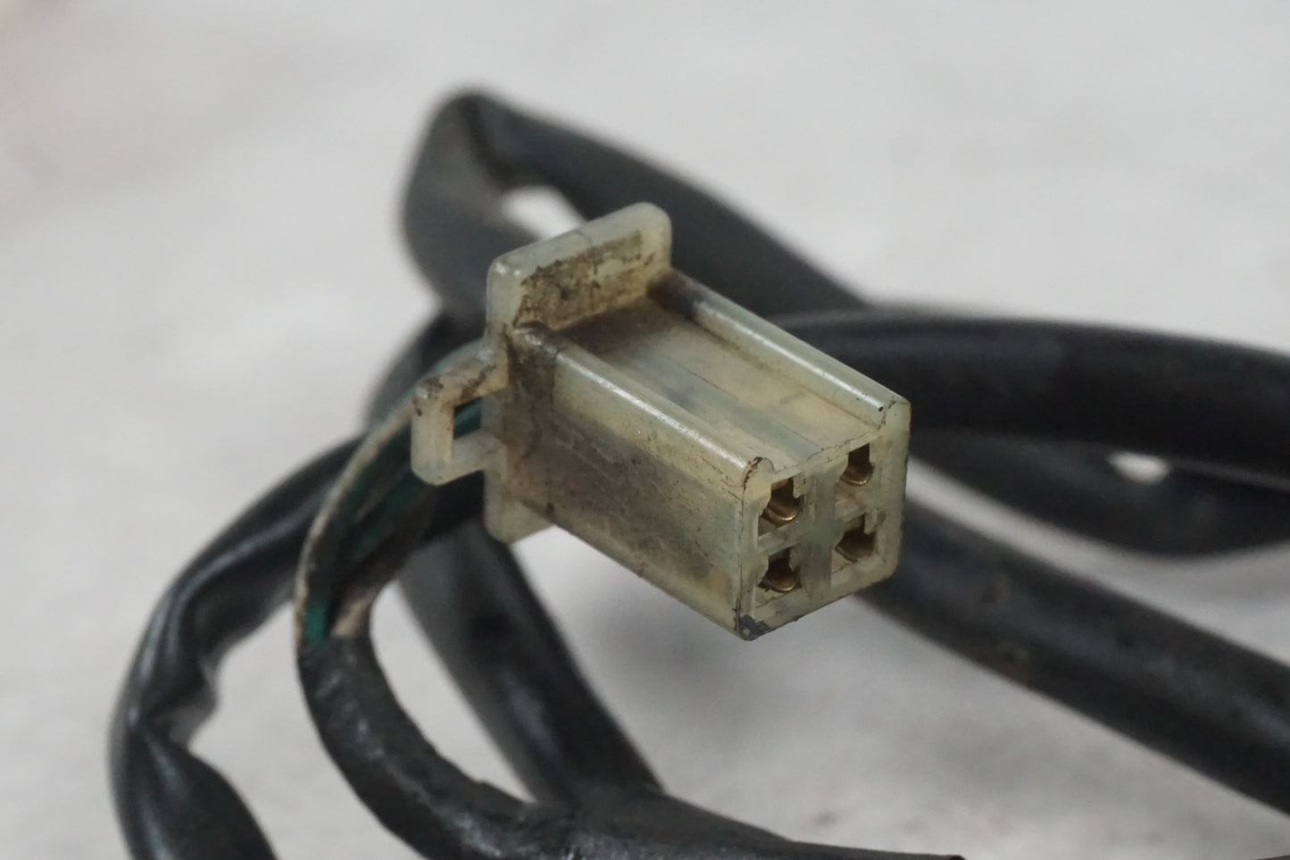 Baksidan på Tändpickup från en Honda XRV 750 -1991 motorcykel.