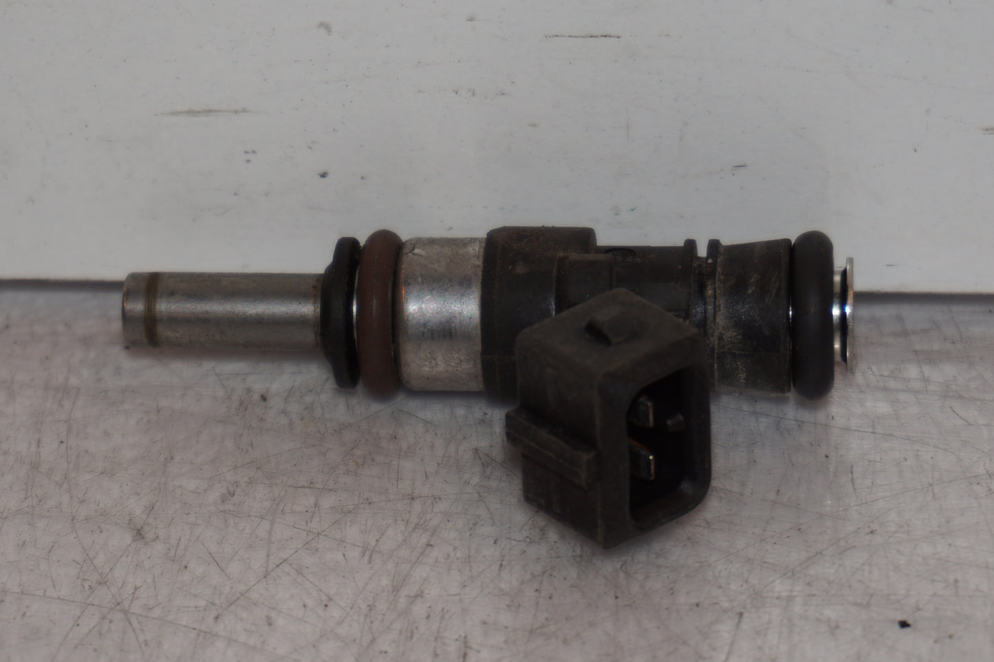 Snett uppifrån på Spjällhus från en BMW R 1200 GSA -2014 motorcykel.