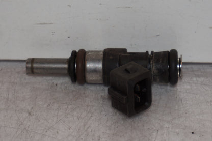 Snett uppifrån på Spjällhus från en BMW R 1200 GSA -2014 motorcykel.