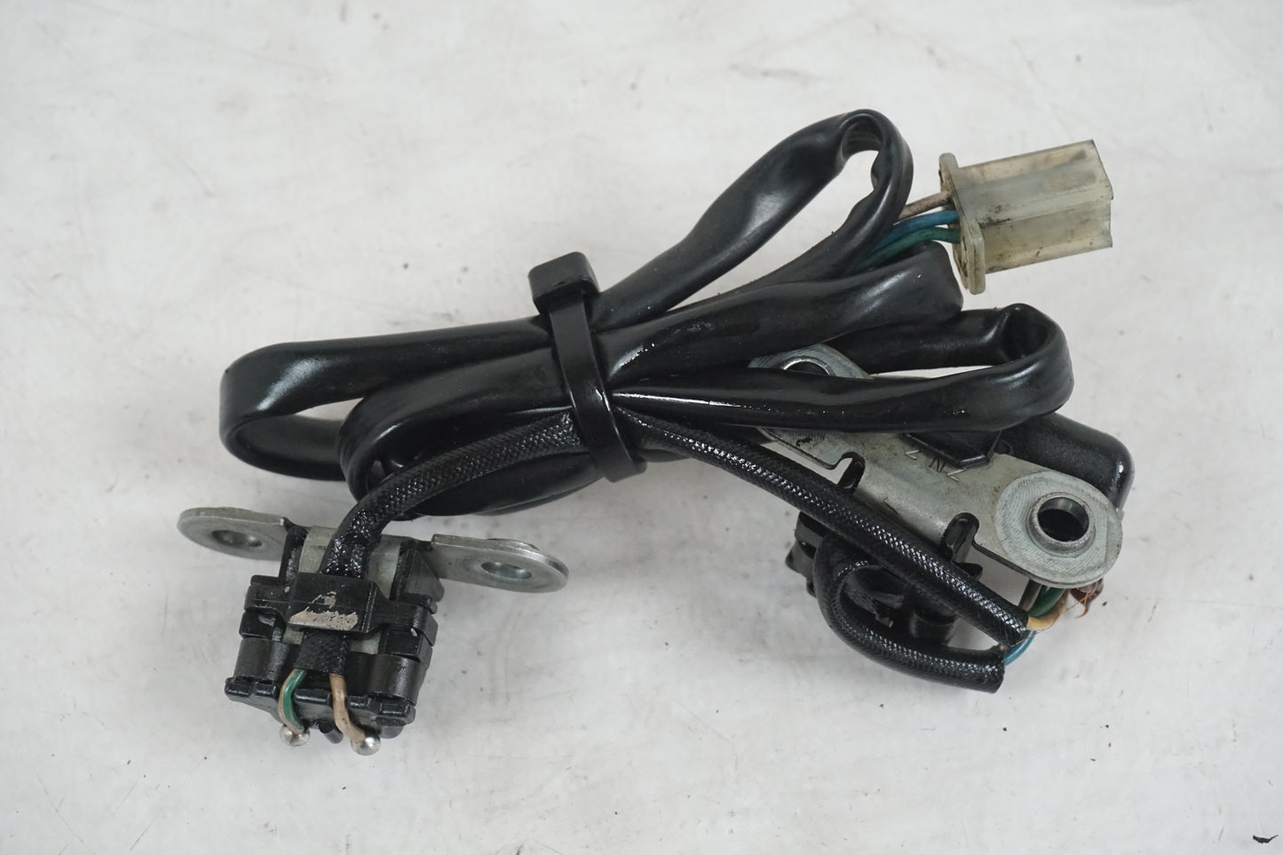 Framsidan på Tändpickup från en Honda XRV 750 -1993 motorcykel.