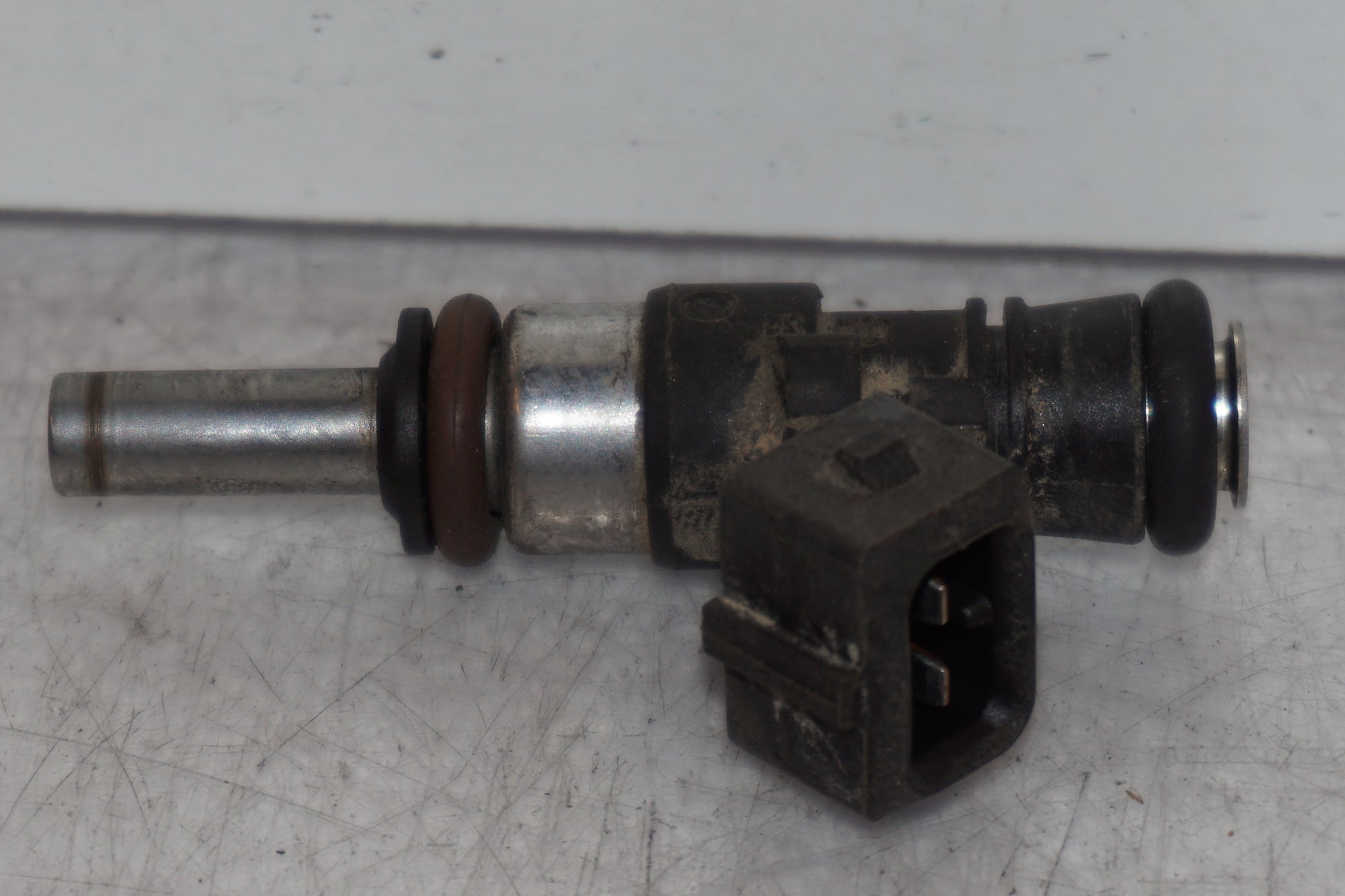 Snett uppifrån på Spjällhus från en BMW R 1200 GSA -2014 motorcykel.