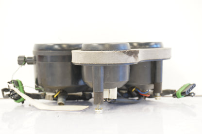 Baksidan på Instrumentpanel från en Ducati 75 Sport -2001 motorcykel.