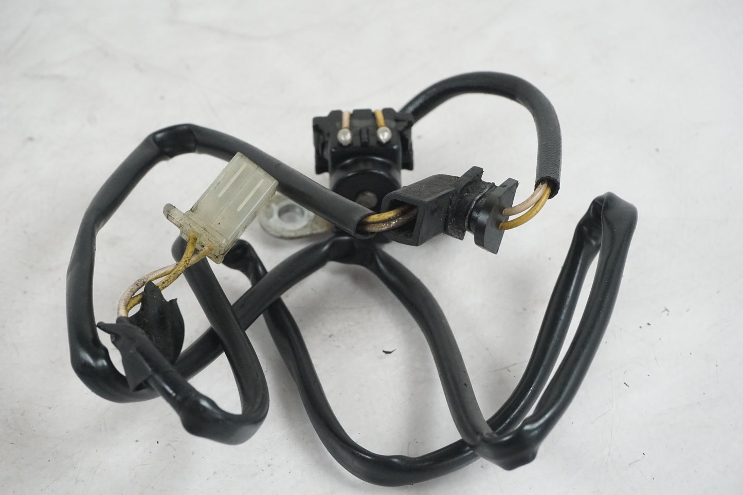 Höger sida på Tändpickup från en Honda XRV 750 -1999 motorcykel.