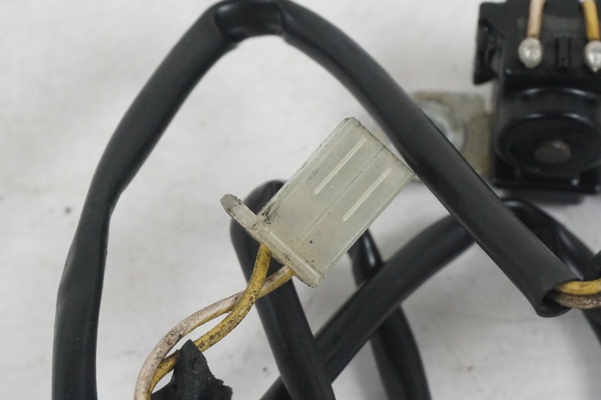 Snett uppifrån på Tändpickup från en Honda XRV 750 -1999 motorcykel.