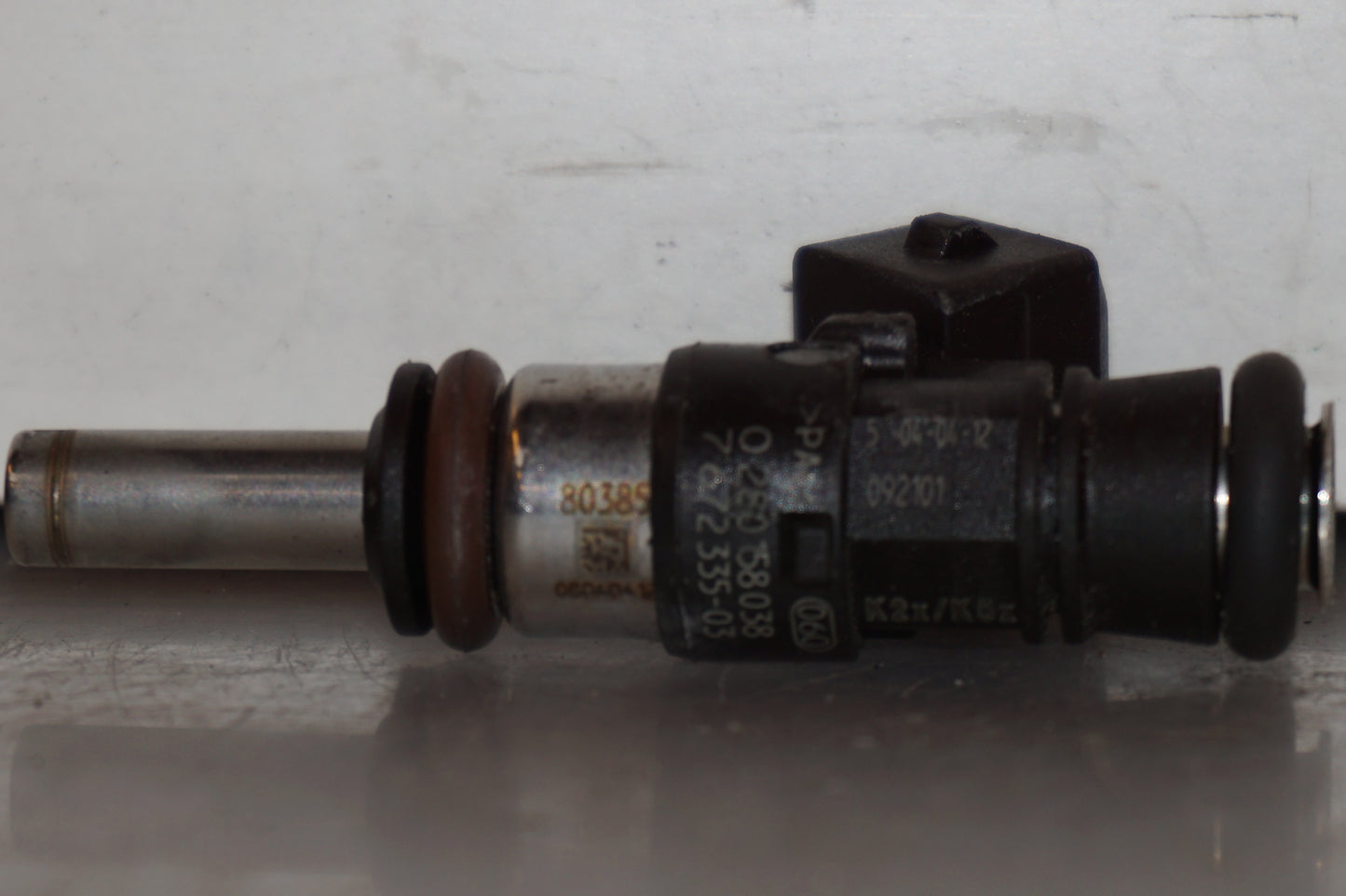 Höger sida på Spridare från en BMW R 1200 GSA -2012 motorcykel.