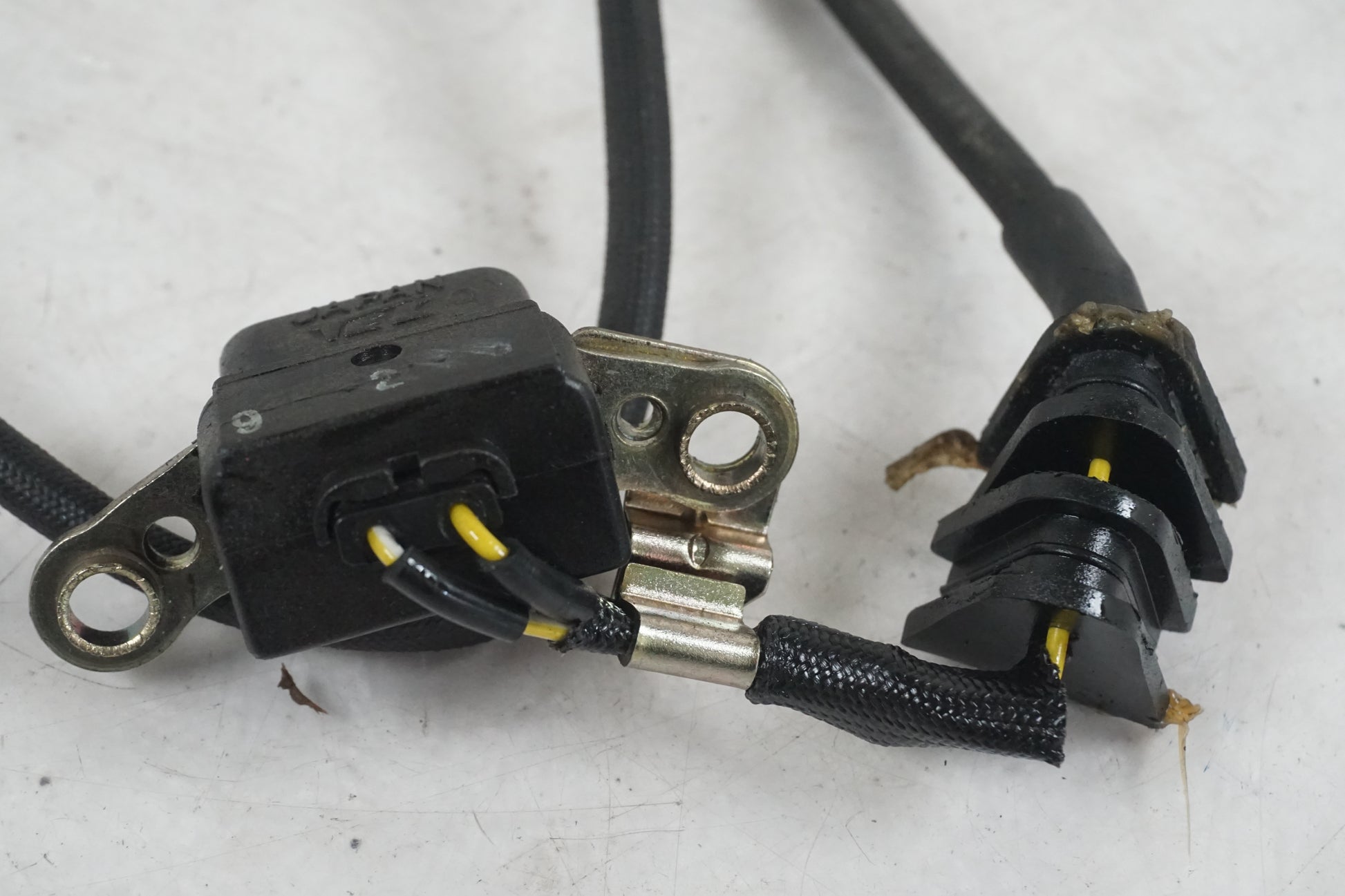 Höger sida på Tändpickup från en Honda CBR 1000 F -1989 motorcykel.