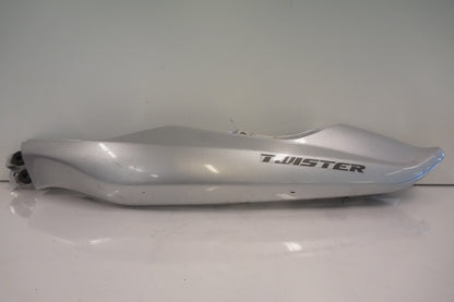 Framsidan på Bakvinge från en Kawasaki ER 5 -1998 motorcykel.