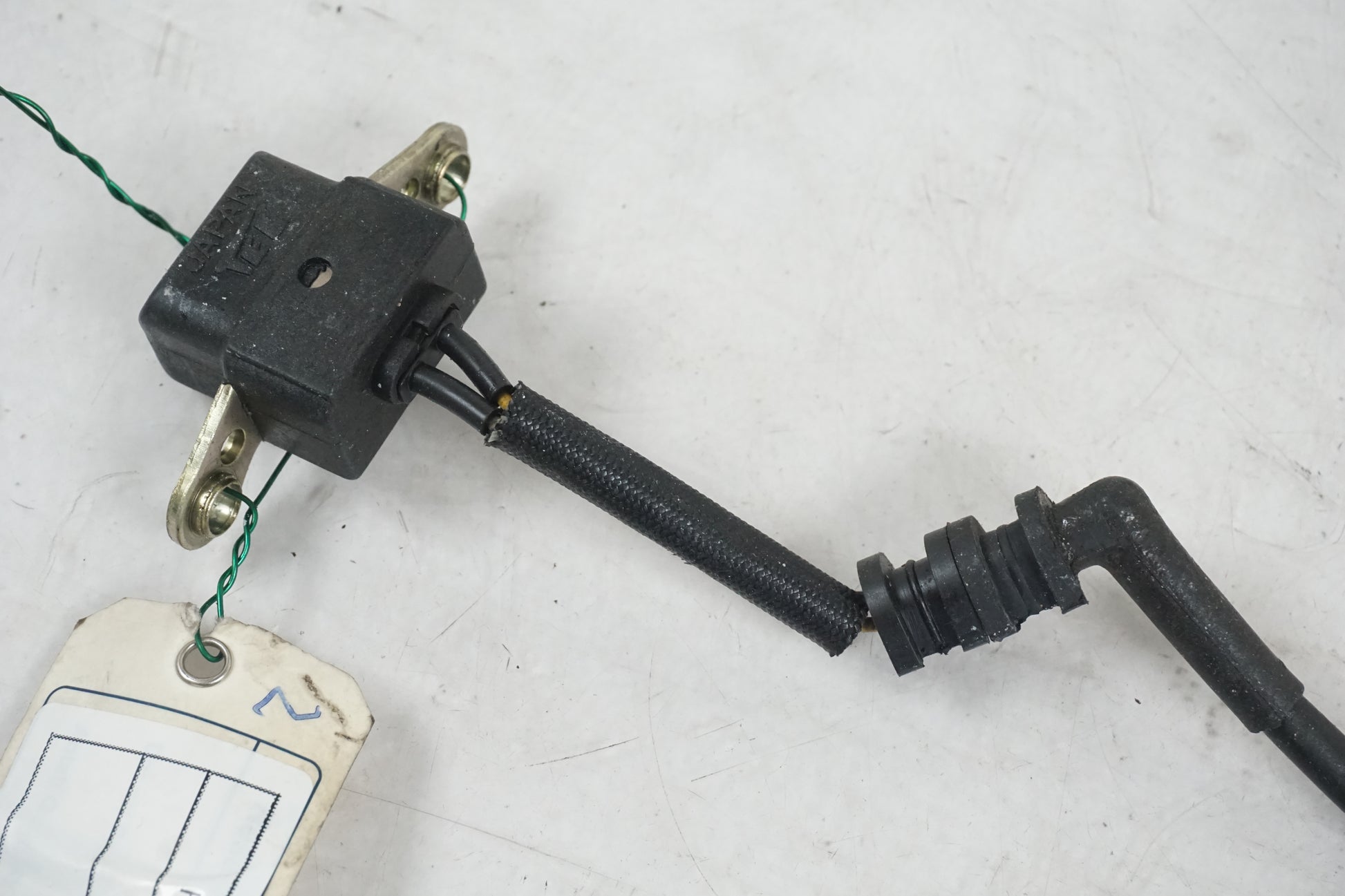 Höger sida på Tändpickup från en Honda CBR 900 RR -1996 motorcykel.