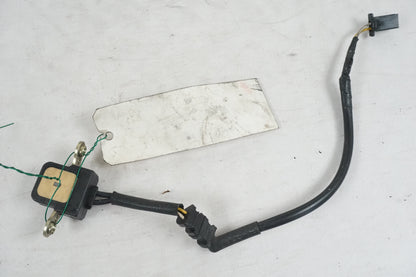 Vänster sida på Tändpickup från en Honda CBR 900 RR -1996 motorcykel.