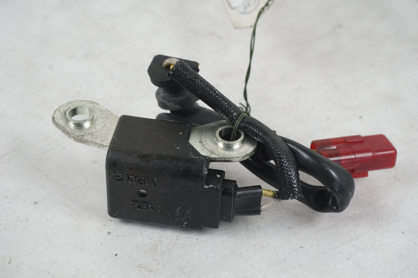 Framsidan på Tändpickup från en Honda CBR 1000 RR -2005 motorcykel.