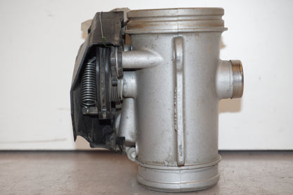 Höger sida på Spjällhus från en BMW R 1200 GS -2005 motorcykel.